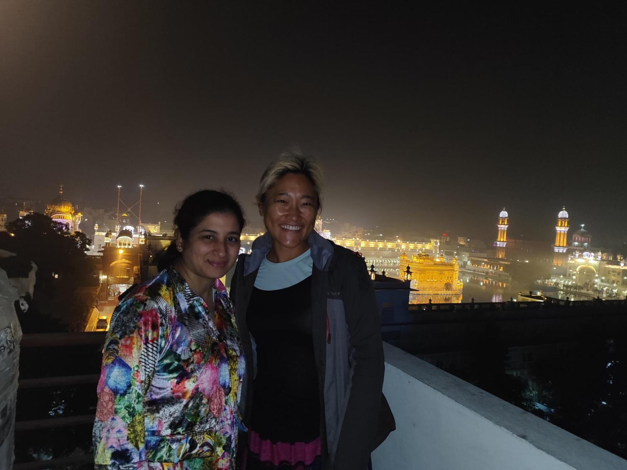 אמריצר 4N Homestay- Golden Temple View מראה חיצוני תמונה